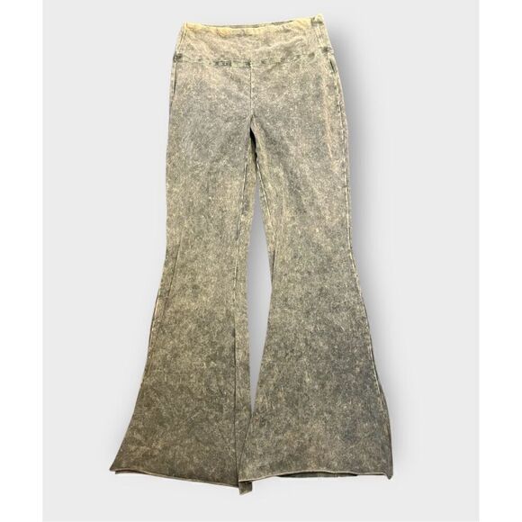 Bkindcity Women’s XL Acid Wash Green High Waist Raw Edge Flare Hem Pants - Picture 2 of 6